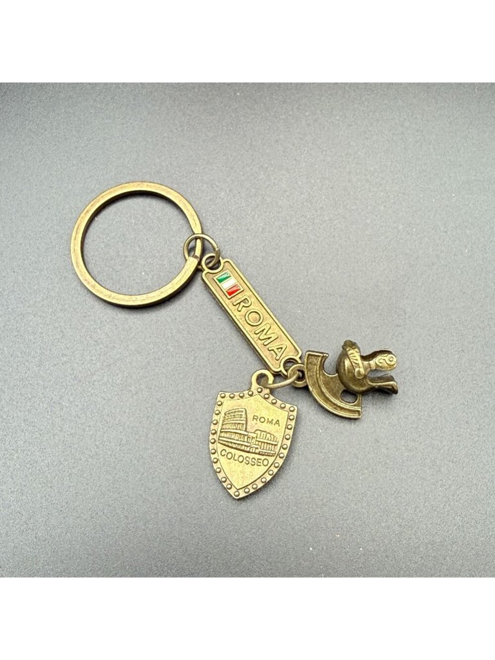 Roma Colosseo Bronze Pendant Souvenir Keychain